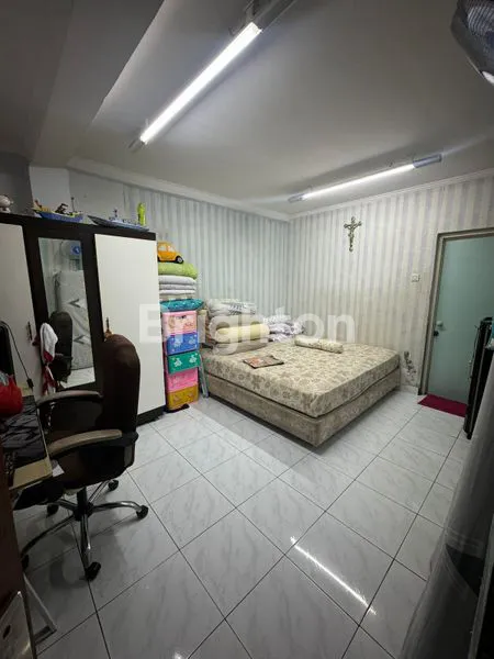 image RUMAH 3.5 LT SIAP HUNI DI PEKOJAN 2 ANGKE JAKARTA BARAT (6)