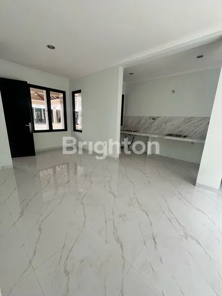 image RUMAH 2 LANTAI DI KOTA WISATA, SIAP HUNI & FULL RENOVASI (3)