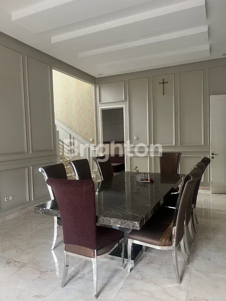 image DIJUAL CEPAT RUMAH MODERN LOKASI HOOK DI PULO MAS (2)