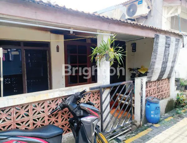image RUMAH TINGGAL DI LINGKUNGAN PADAT DAN SUDAH TERBENTUK DI TANAH MAS SEMARANG UTARA  (1)