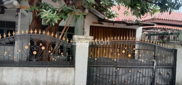 image RUMAH STRATEGIS DI KAVLING IMIGRASI TANGERANG, LT 260M² (8)