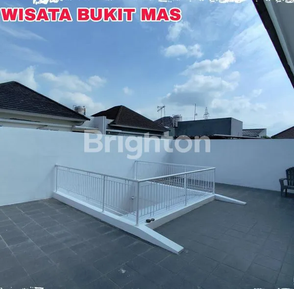 image RUMAH MEWAH DI CLUSTER DU LOUVRE, LT 180M² LB 240M² (5)