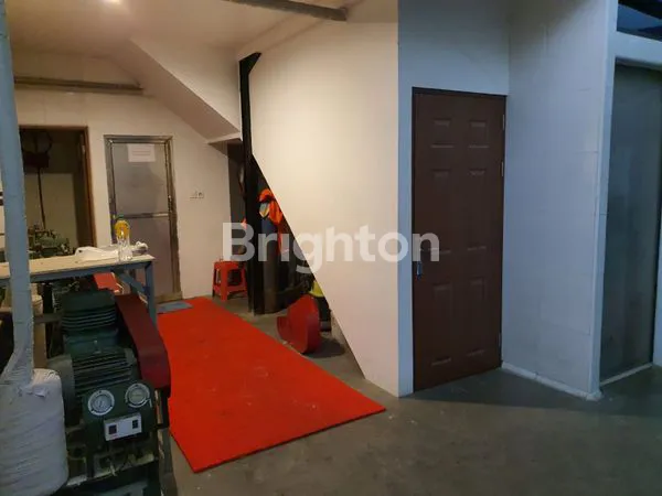 image GUDANG STRATEGIS SAFE N LOCK LT 384M², 2 LANTAI (3)