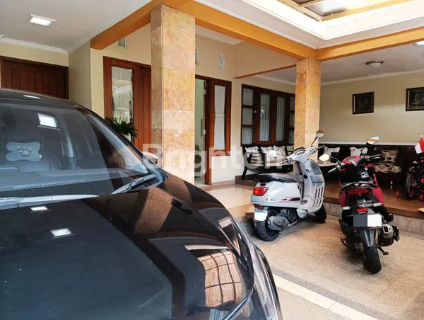 image RUMAH 2 LANTAI SHM LT 180M² DI SAWOJAJAR MALANG (3)