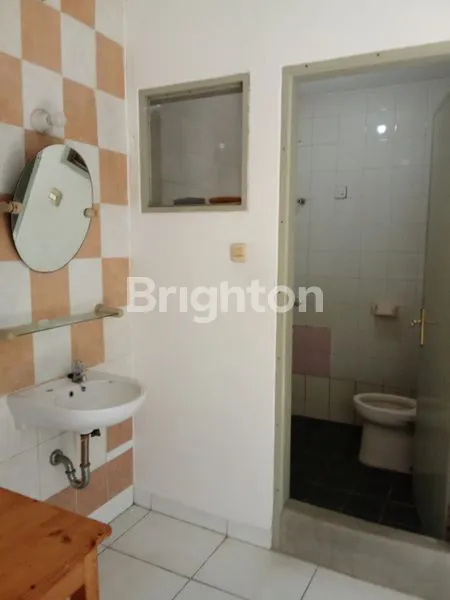 image RUMAH DISEWA TAMAN SEMANAN INDAH JAKARTA BARAT (5)