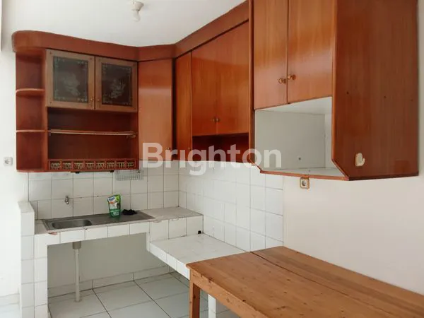 image RUMAH DISEWA TAMAN SEMANAN INDAH JAKARTA BARAT (6)