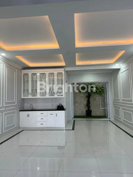 image RUMAH TINGGAL EKSLUSIF BANGUNAN DEKOR DAN ARSITEKTUR  YANG SUDAH RAPI DAN INDAH (1)