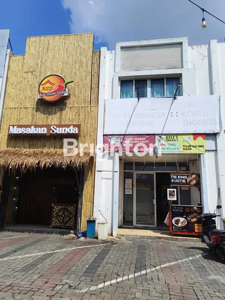 image RUKO STRATEGIS DI PASAR MODERN PARAMOUNT, SIAP USAHA (1)