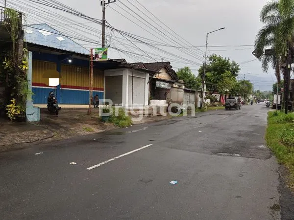 image RUKO SIAP PAKAI PARKIRAN LUAS (3)