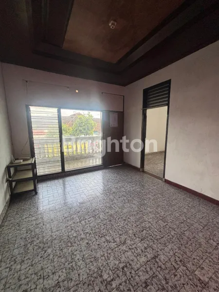 image RUKO SIAP HUNI DAN BANYAK RUANG – LOKASI STRATEGIS (5)