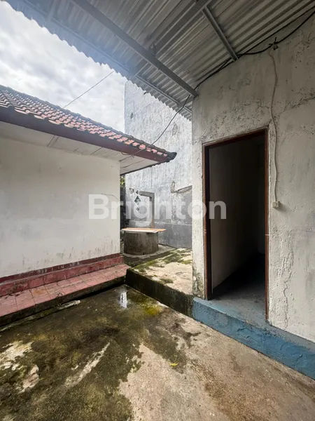 image RUKO SIAP HUNI DAN BANYAK RUANG – LOKASI STRATEGIS (8)