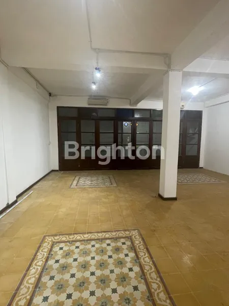 image 2 TOKO GANDENG DENGAN HARGA MURAH DI UBUD (4)