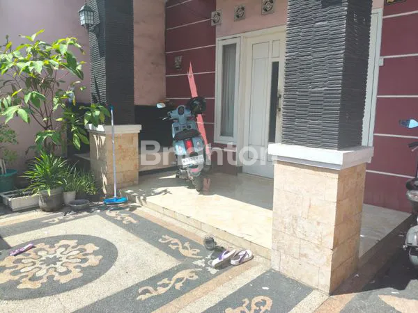 image RUMAH POROS JALAN PELABUHAN TJ PERAK SUKUN MALANG (3)