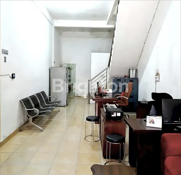 image BEST DEAL, HARGA UNDER MARKET RUKO BISNIS SIAP HUNI JL SIDORUKUN, KRAKATAU DENGAN LOKASI STRATEGIS - SUDAH ADA CANOPY, COCOK UNTUK TEMPAT TINGGAL DAN BERBAGAI BISNIS USAHA (5)