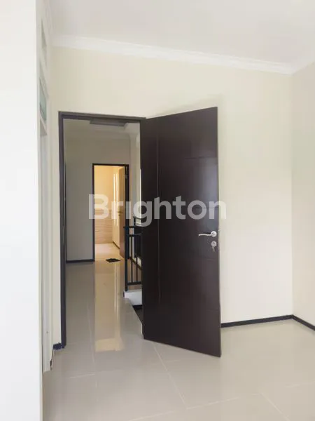 image RUNGKUT HARAPAN SIAP HUNI 2 LANTAI (7)