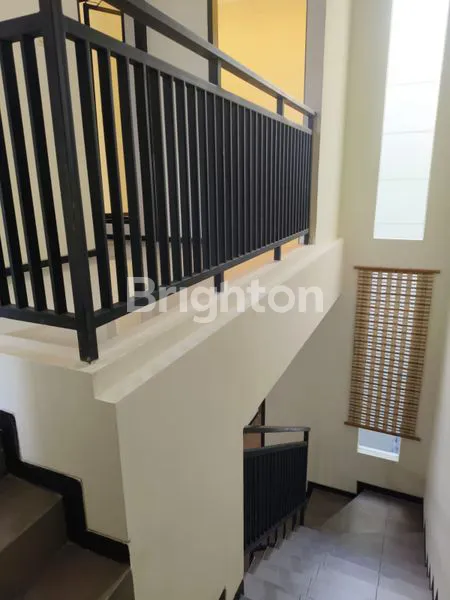 image RUNGKUT HARAPAN SIAP HUNI 2 LANTAI (4)