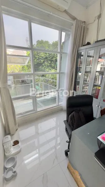 image RUMAH KOST 3 LANTAI ROW 2 MOBIL FULL FURNISHED DI PERUMAHAN DEKAT KEMANGGISAN KEBON JERUK JAKARTA BARAT (6)