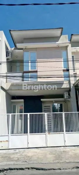 image RUMAH 2 LANTAI BONUS FURNISH DI KUTISARI SURABAYA (1)