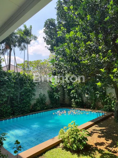 image RUMAH MEWAH DI AMPERA JAKSEL (2)