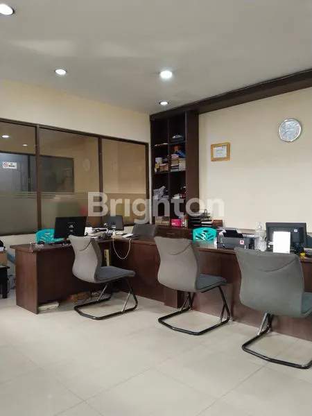 image LAHAN EX BENGKEL MOBIL CEMPAKA PUTIH  (4)