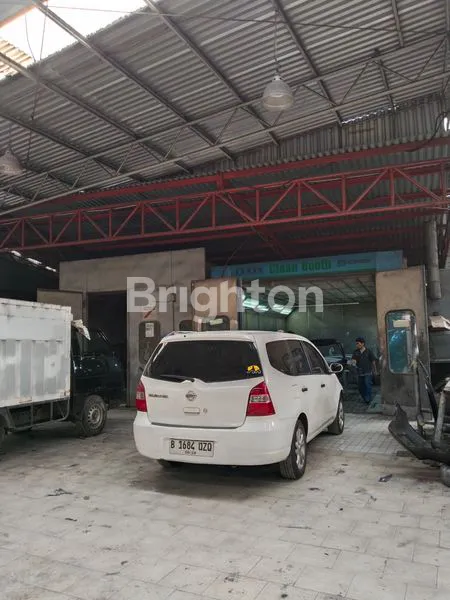 image LAHAN EX BENGKEL MOBIL CEMPAKA PUTIH  (2)