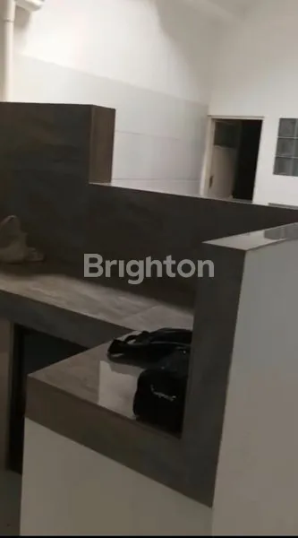 image DISEWAKAN RUMAH BUAT USAHA /KANTOR DI JL. DANAU-DANAU SAWOJAJAR MALANG (5)