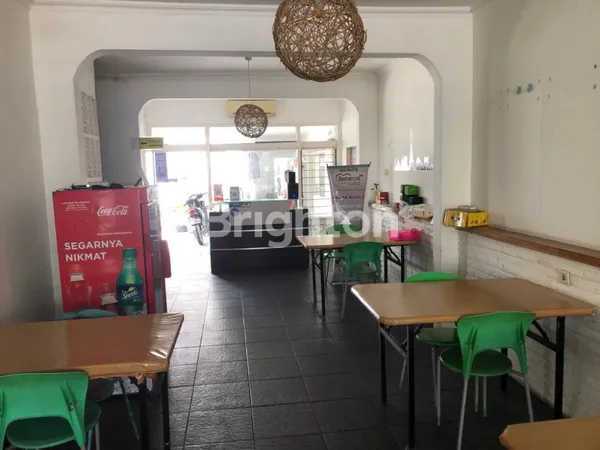 image RUMAH USAHA RAYA RUNGKUT ASRI, LOKASI STRATEGIS, SELANGKAH MERR, COCOK USAHA MAUPUN KANTOR (4)