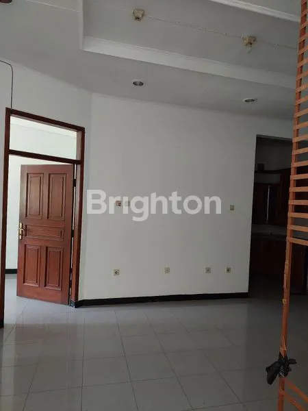 image RUMAH MODERN 5 KT DI ISTANA REGENCY 1, PASTEUR, LOKASI STRATEGIS (7)