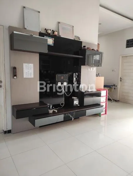 image RUMAH 1,5 LANTAI SIAP HUNI NIRWANA EKSEKUTIF SURABAYA TIMUR (2)