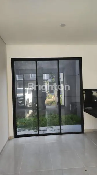 image RUMAH 2.LANTAI KEBAYORAN HARMONI BINTARO TANGERANG SELATAN (8)