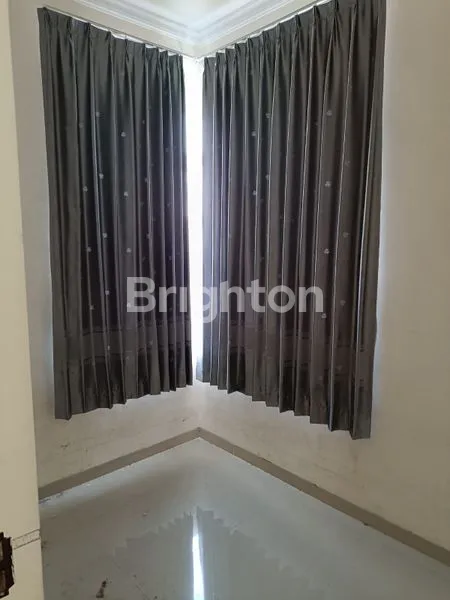 image RUMAH 2 LANTAI NUANSA VILLA DI BRIDGETOWN MALANG (6)