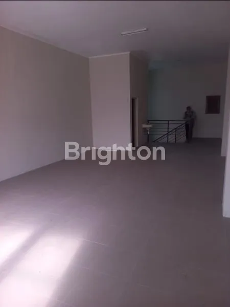 image DISEWAKAN RUKO STRATEGIS DI JL. DR. SOETOMO SOLO (7)