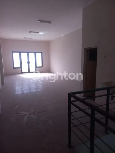 image DISEWAKAN RUKO STRATEGIS DI JL. DR. SOETOMO SOLO (3)