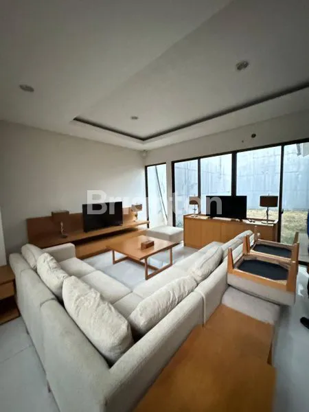 image RUMAH BRAND NEW, SIAP HUNI, MAYFIELD @ GREENWICH PARK, BSD CITY (2)