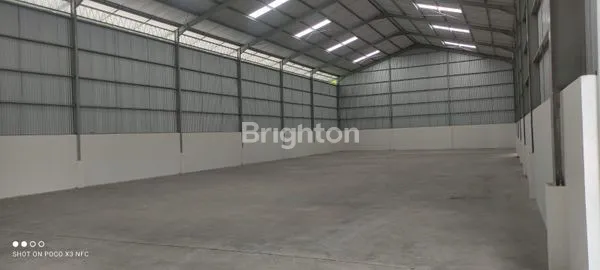 image DISEWAKAN GUDANG BARU DI WRINGIN ANOM (5)