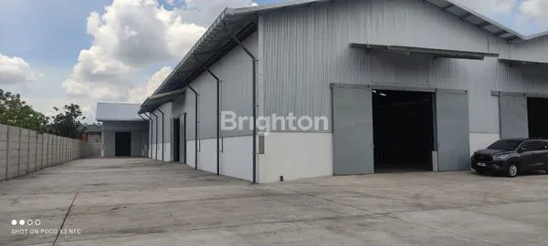 image DISEWAKAN GUDANG BARU DI WRINGIN ANOM (3)