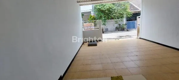 image RUMAH SIAP HUNI DI PERUMAHAN PUTRA BANGSA MEDOKAN AYU SURABAYA TIMUR DIBAWAH HARGA 1M (3)
