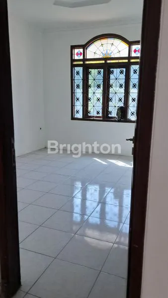 image RUMAH MEWAH DAN MEGAH BARU RENOVASI  MAINROAD  , PONDOK HIJAU PERMAI  SETIABUDI , GEGERKALONG  KOTA BANDUNG (3)