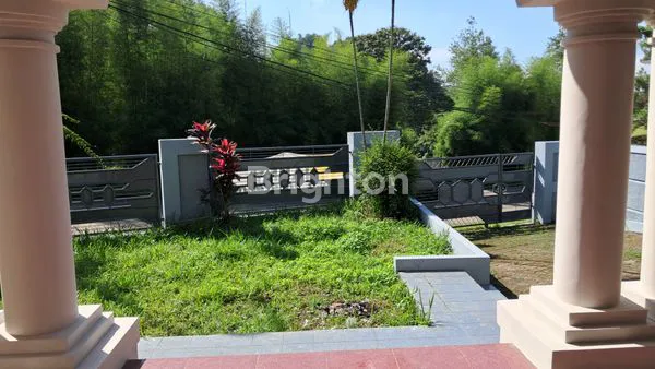 image RUMAH MEWAH DAN MEGAH BARU RENOVASI  MAINROAD  , PONDOK HIJAU PERMAI  SETIABUDI , GEGERKALONG  KOTA BANDUNG (8)