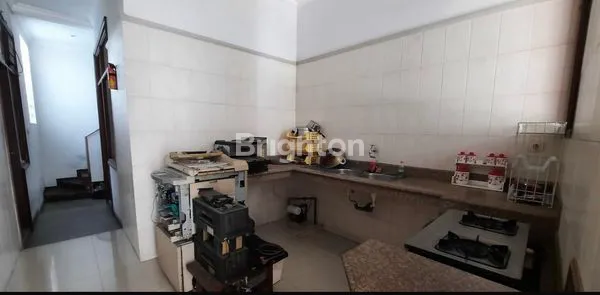 image RUMAH MEWAH 2 LANTAI DI WIYUNG, LT 200M² (4)