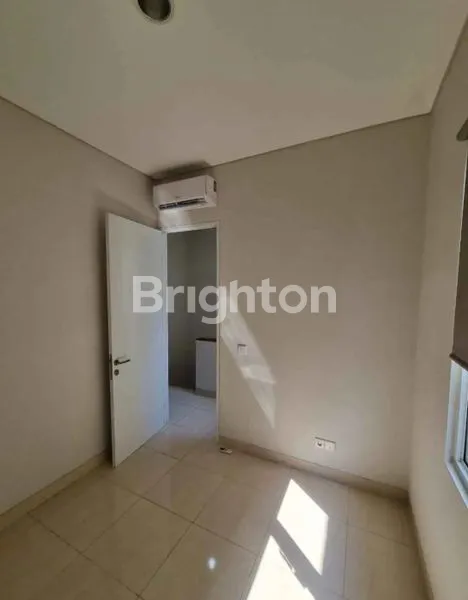 image DI SEWAKAN RUMAH VANYA PARK BSD (4)