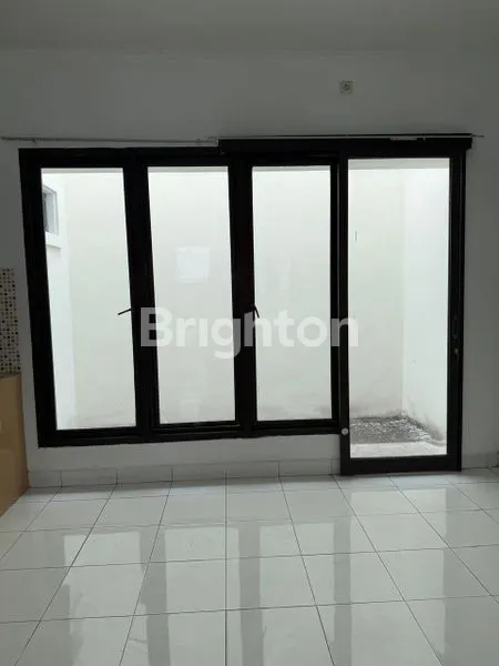 image RUMAH SUDAH RENOVASI TINGGAL MASUK CITRA HARMONI RAYA TROSOBO BRINGIN BENDO (4)