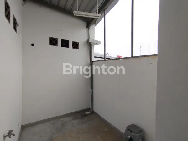 image DISEWAKAN GUDANG KOMERSIL, AKSES JALAN BESAR, SEMINYAK (8)