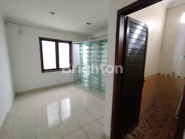 image DISEWAKAN GUDANG KOMERSIL, AKSES JALAN BESAR, SEMINYAK (7)