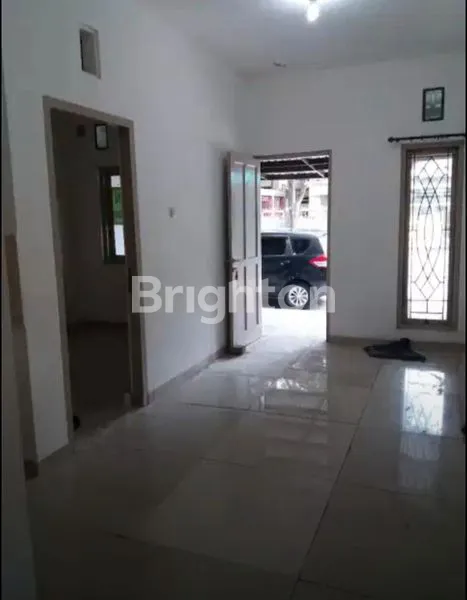 image RUMAH SUDAH RENOVASI TINGGAL MASUK BUKIT PALMA CITRALAND (2)