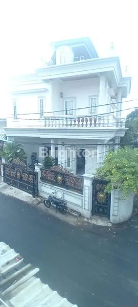 image RUMAH MEWAH 5 KT DI JATI PADANG, DEKAT TOL TB SIMATUPANG (2)