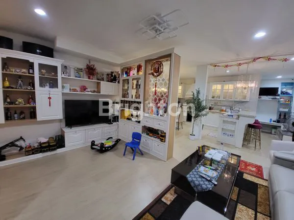 image RUMAH BARU FULL FURNISH INTERIOR SULTAN CUMA 5 MENIT KE LIPPO (1)