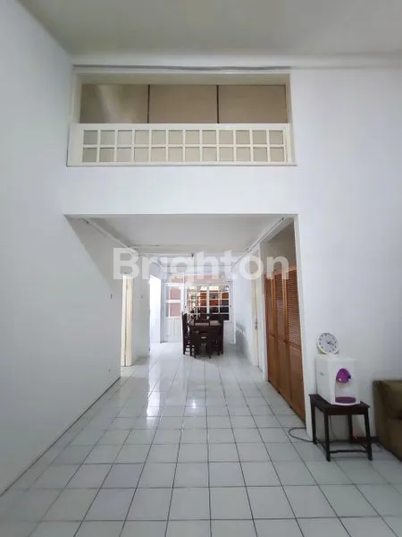 image HUNIAN NYAMAN 2 LANTAI DI LEBAK BULUS, DEKAT MRT & PIM (2)