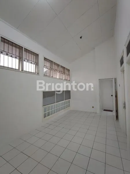 image HUNIAN NYAMAN 2 LANTAI DI LEBAK BULUS, DEKAT MRT & PIM (5)