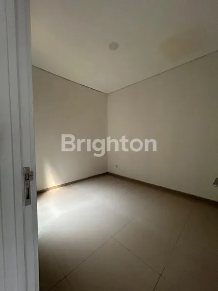 image RUMAH BINTARO TANGERANG SELATAN UNFURNISHED 5X15 (3)